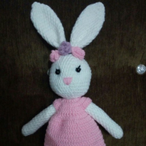 اسباب بازی،عروسک خرگوش زیبا (بافت با قلاب)