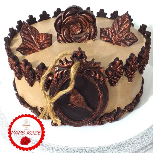 کیک تولد شیک با تزیین شکلات(1کیلوونیم)