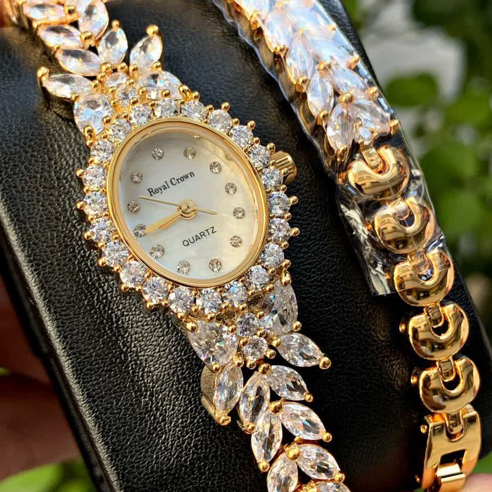 ساعت مچی زنانه و دخترانه رویال کرون استیل اصلی بدنه استیل اصلی .ROYAL CROWN