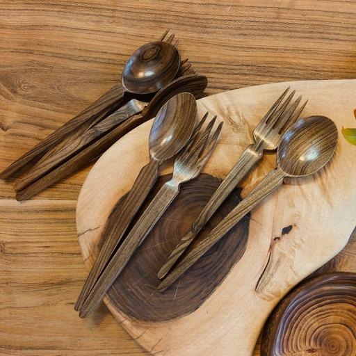 قاشق وچنگال خلق شده با چوب زیبای گردو در دو مدل غذاخوری و سوپ خوری