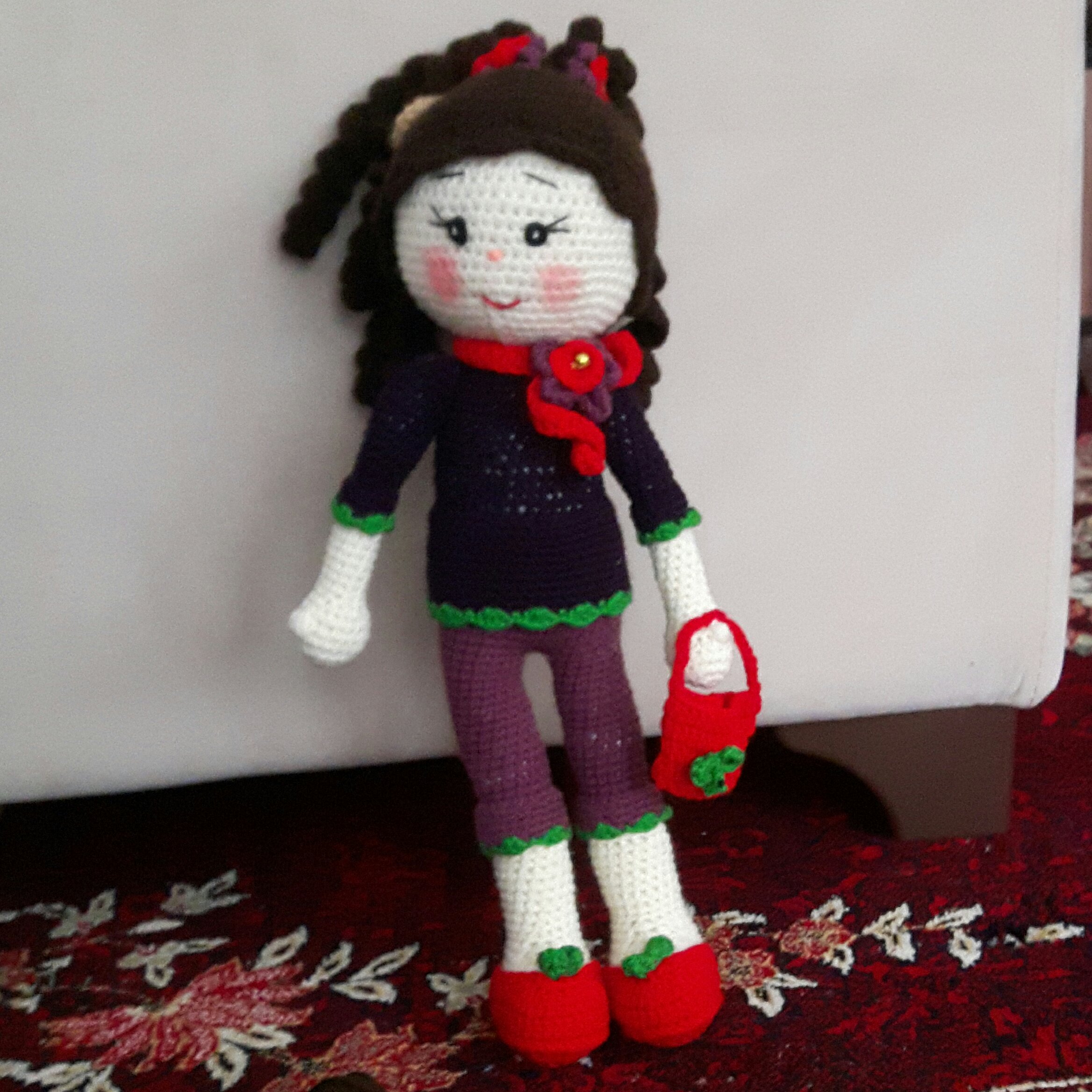 عروسک دست بافت قلاب بافی لادمیلا