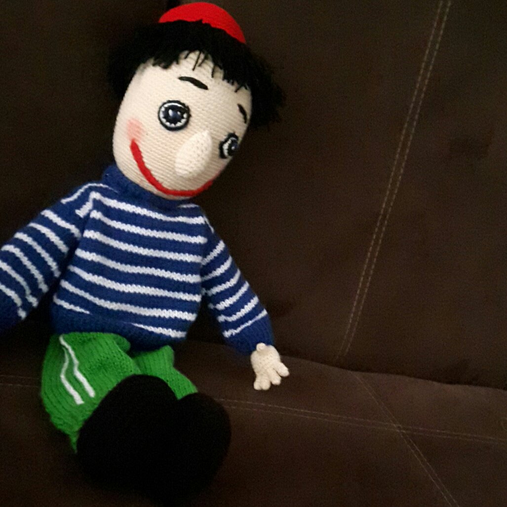 عروسک دست بافت قلاب بافی کلاه قرمزی