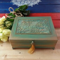 جعبه چوبی پتینه شده برجسته طراحی شده با دست و رنگ ثابت قابل تمیز کردن با دستمال مرطوب