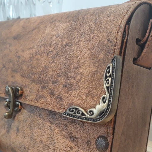 کیف زنانه طبله چوبی با چرم طبیعی