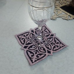 زیر بشقابی وعسل خوری و رومیزی تهیه شده از چرم مصنوعی و جیر مشکی