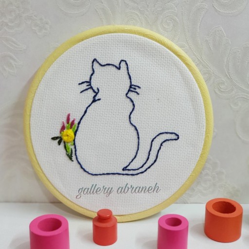 تابلو گلدوزی  گربه قهرو