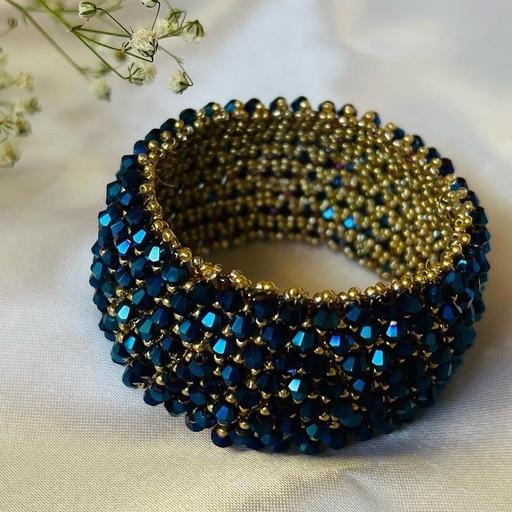 دستبند زنانه کریستال آبی و مونجوق چک - دستبند درسا(الماس)
