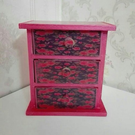 جعبه سه کشو چوبی قرمز گلدار