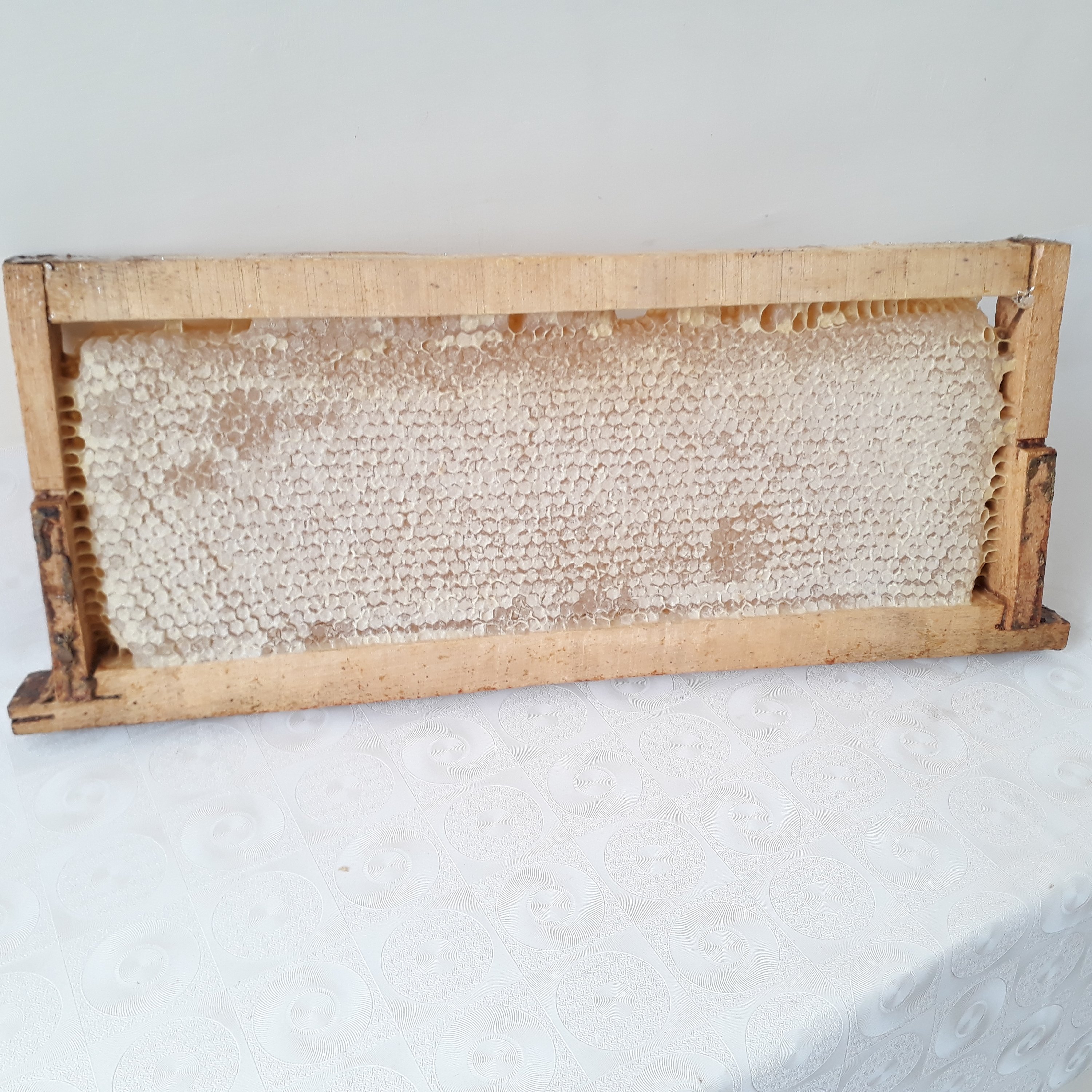 عسل مومدار طبیعی سبلان ( یک کیلویی )