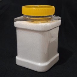 نمک سنگ نمک طبیعی آسیاب شده در قوطی پلاستیکی (1/5 کیلو خالص) موسسه پژوهشی طبی بازرگانی سیمرغ (پودری)