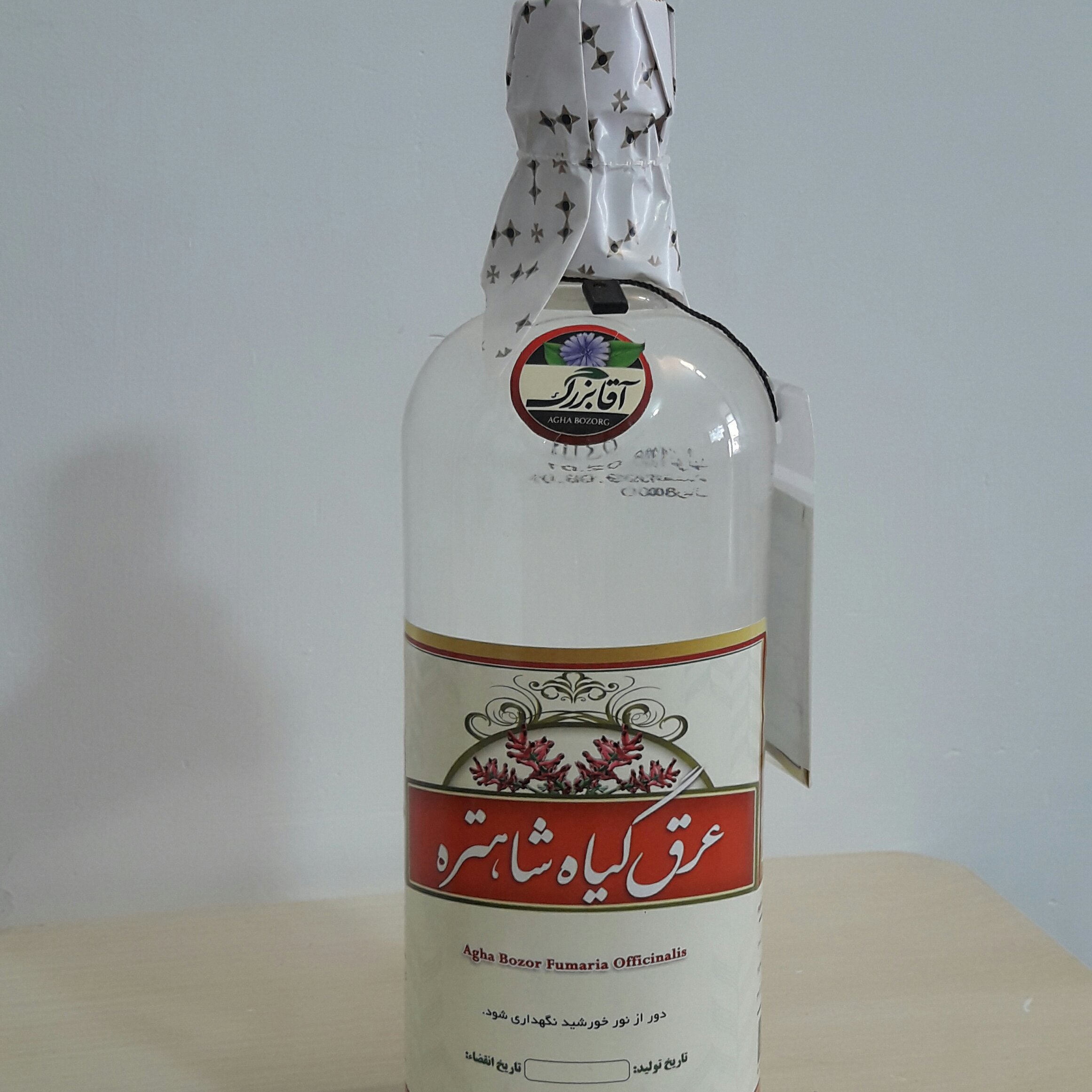عرق کاسنی ویژه اعلا آقا بزرگ کاشان یک لیتر 