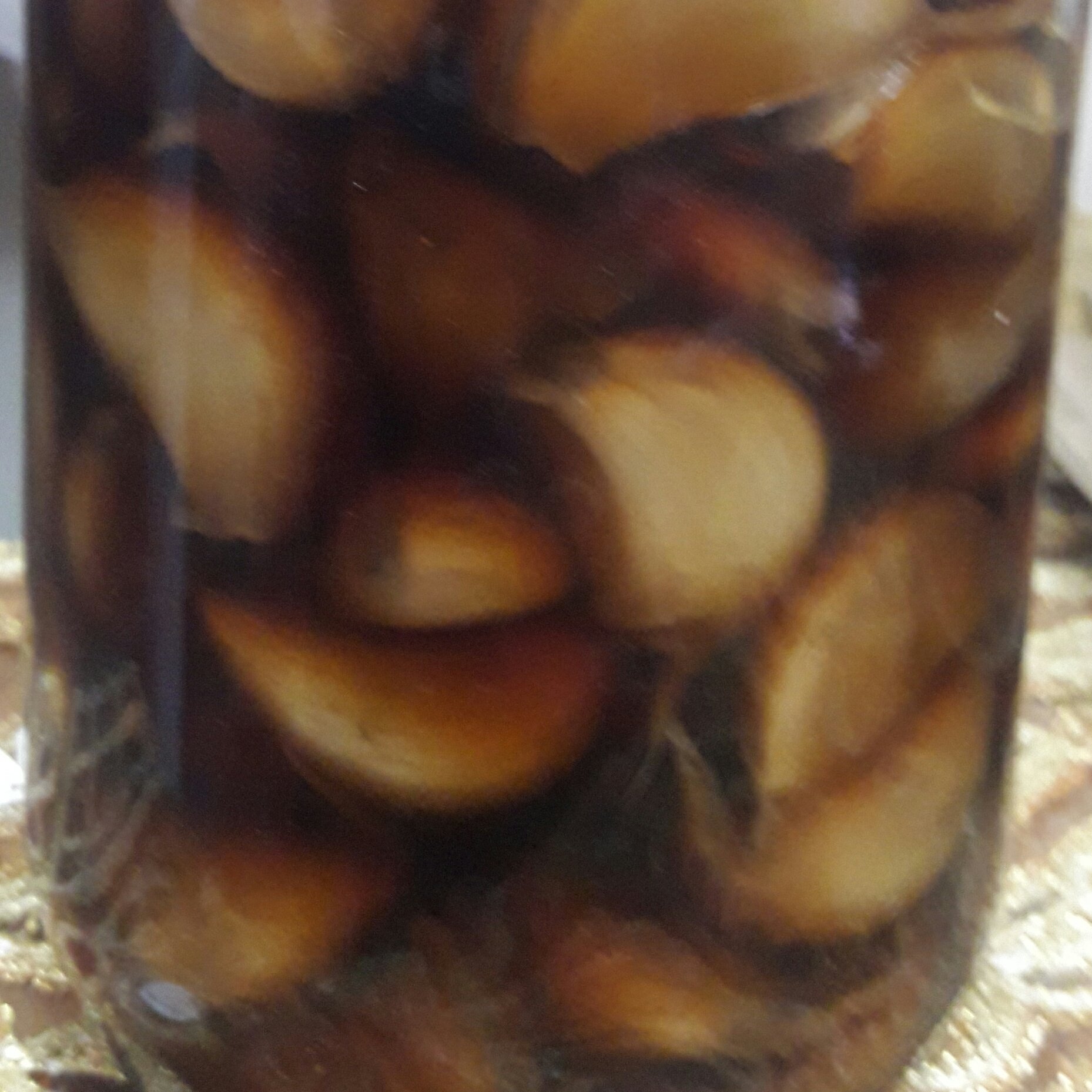 سیر ترشی با سرکه طبیعی 5ساله