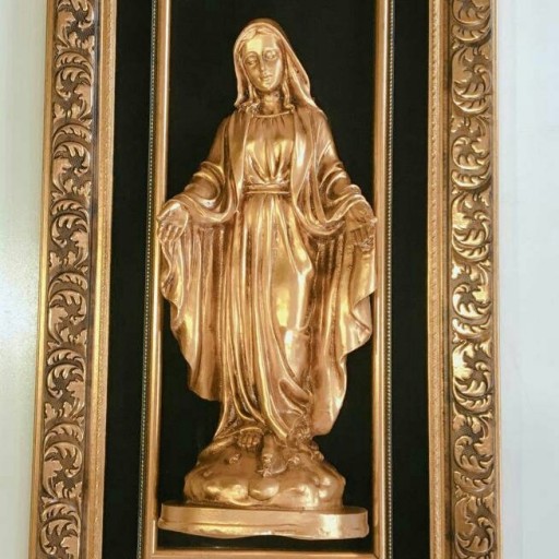 تابلو طلایی مادر مقدس