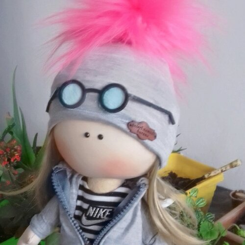 نازلی(موجودی بگیرید)