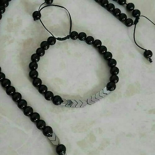 ست گردنبند و دستبند انیکس مشکی و سنگ حدید