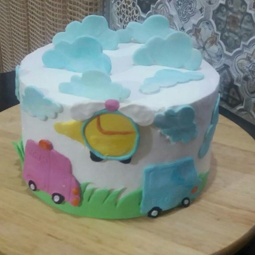 کیک تولد ماشینی