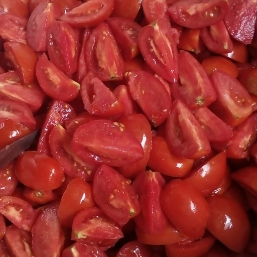 رب گوجه ( 900 گرمی ) با ظرف