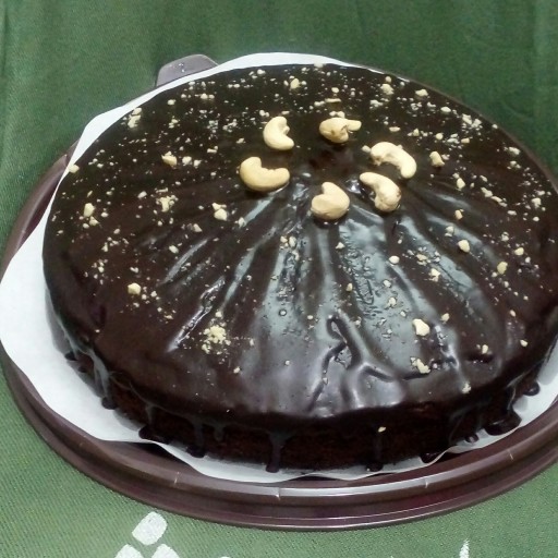 کیک کاکائویی روکش خامه شکلات( فقط در قم )