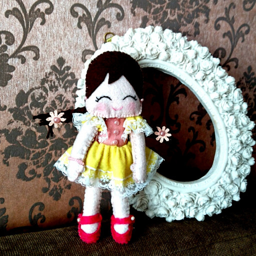 عروسک نمدی 2