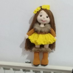 عروسک دختر بافتنی