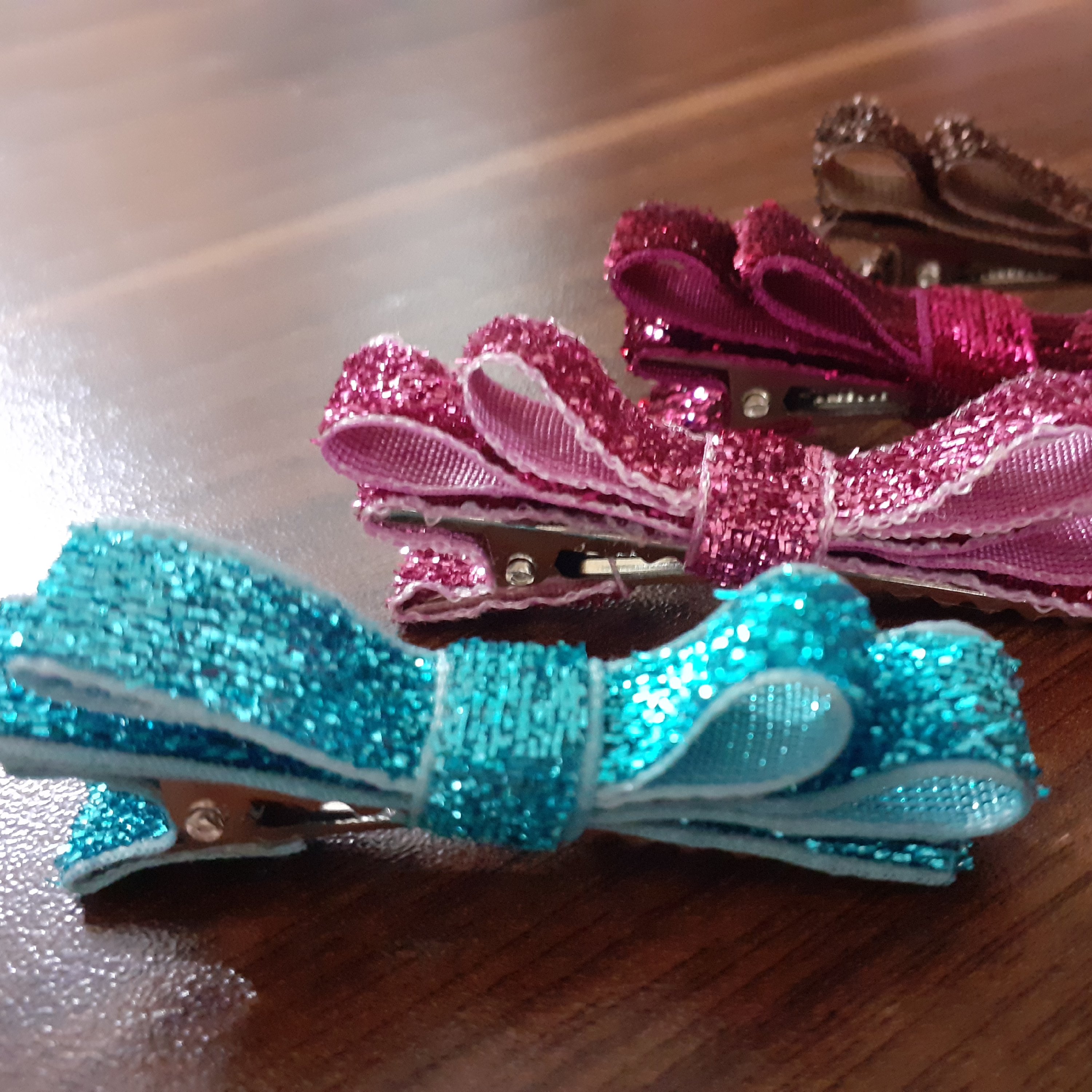 گیره روبان اکلیلی