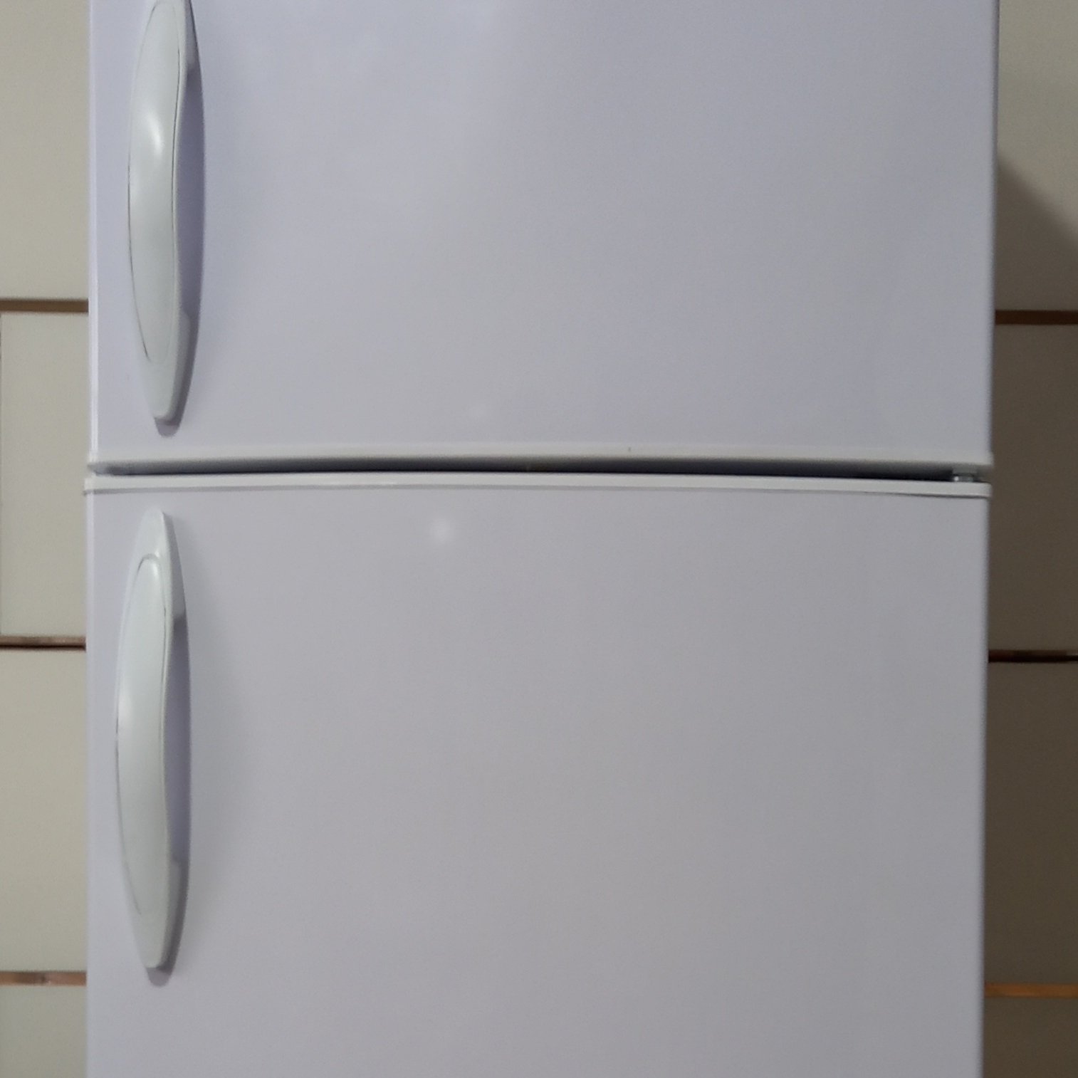 یخچال‌ایستکول‌5‌فوت‌مدلTM835-80
‌ ‌دارای‌گارانتی‌شرکتی
