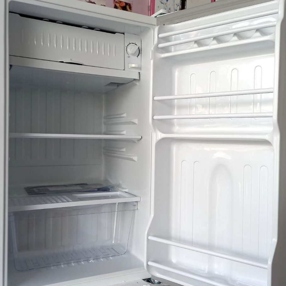 یخچال‌ایستکول‌5‌فوت‌مدلTM835-80
‌ ‌دارای‌گارانتی‌شرکتی