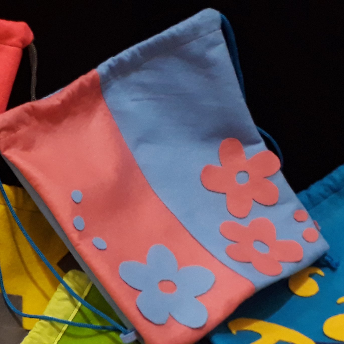 کیف کوله پشتی نمدی صورتی آبی طرح گلدار - پس کرایه