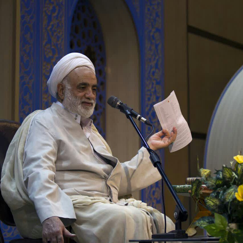 چاپ اختصاصی کتاب برکات انقلاب اسلامی ، درسهایی از قرآن 13 از انتشارات شبنما