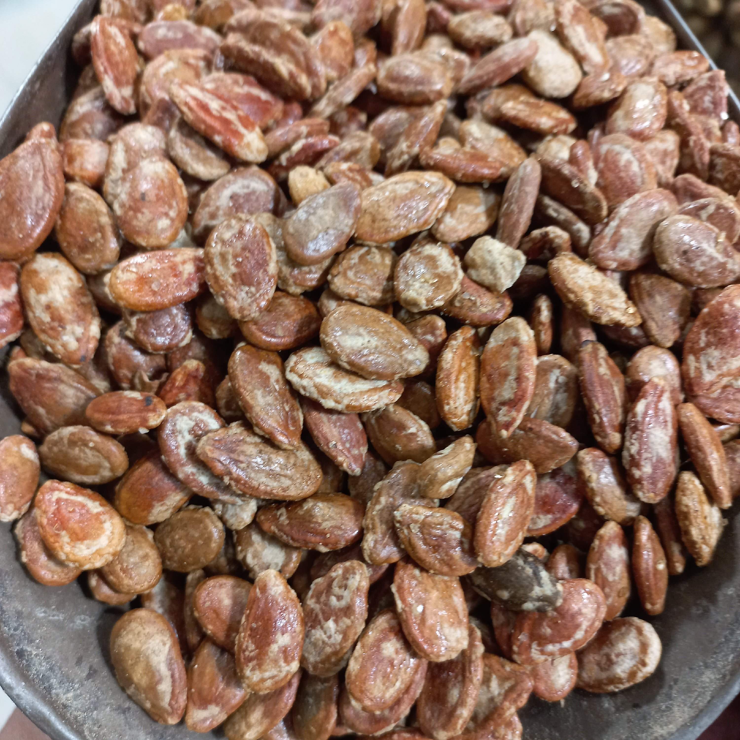 تخمه ژاپنی لوکس درشت و پر مغز (200گرمی)
