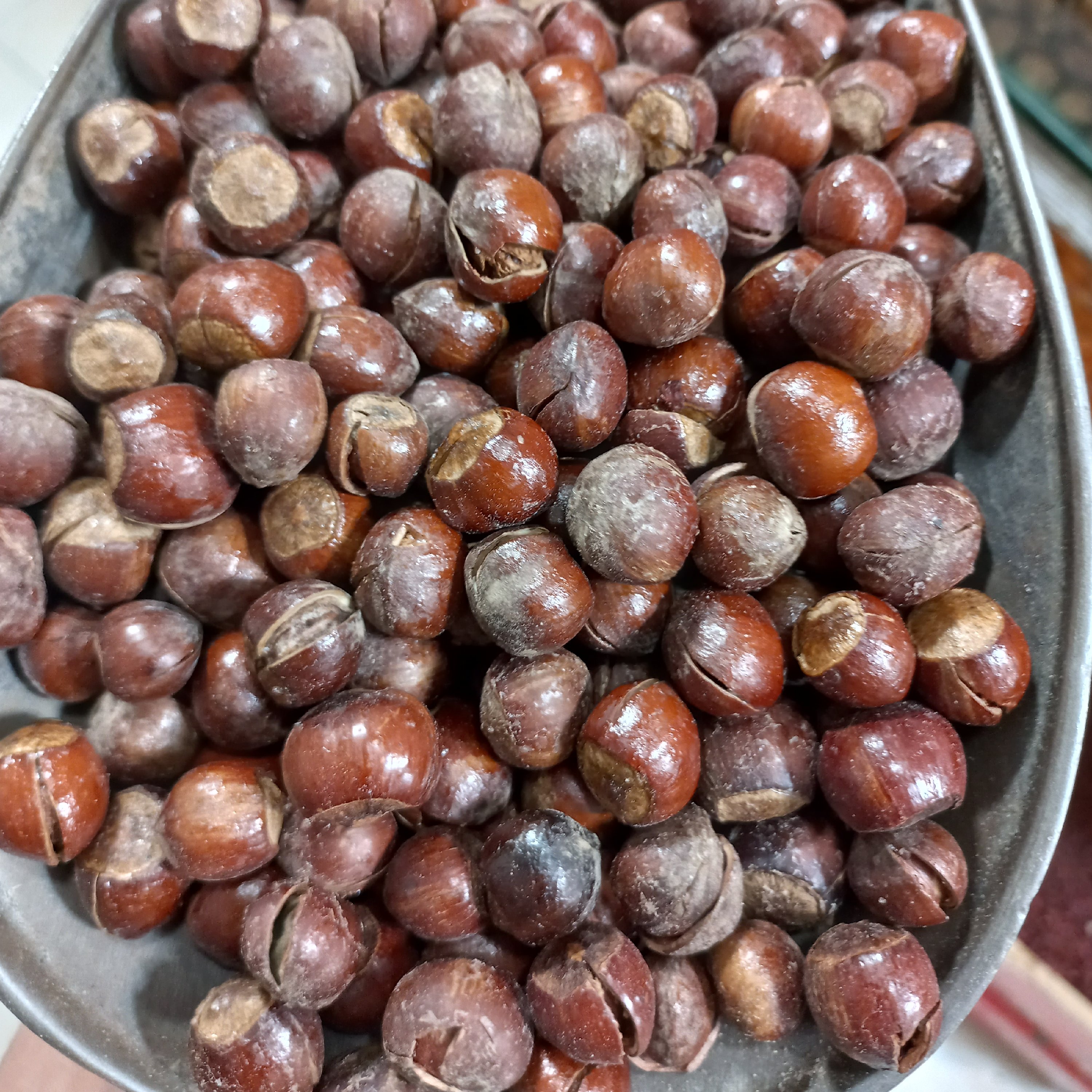 فندق تفت خورده اعلا(200گرمی)