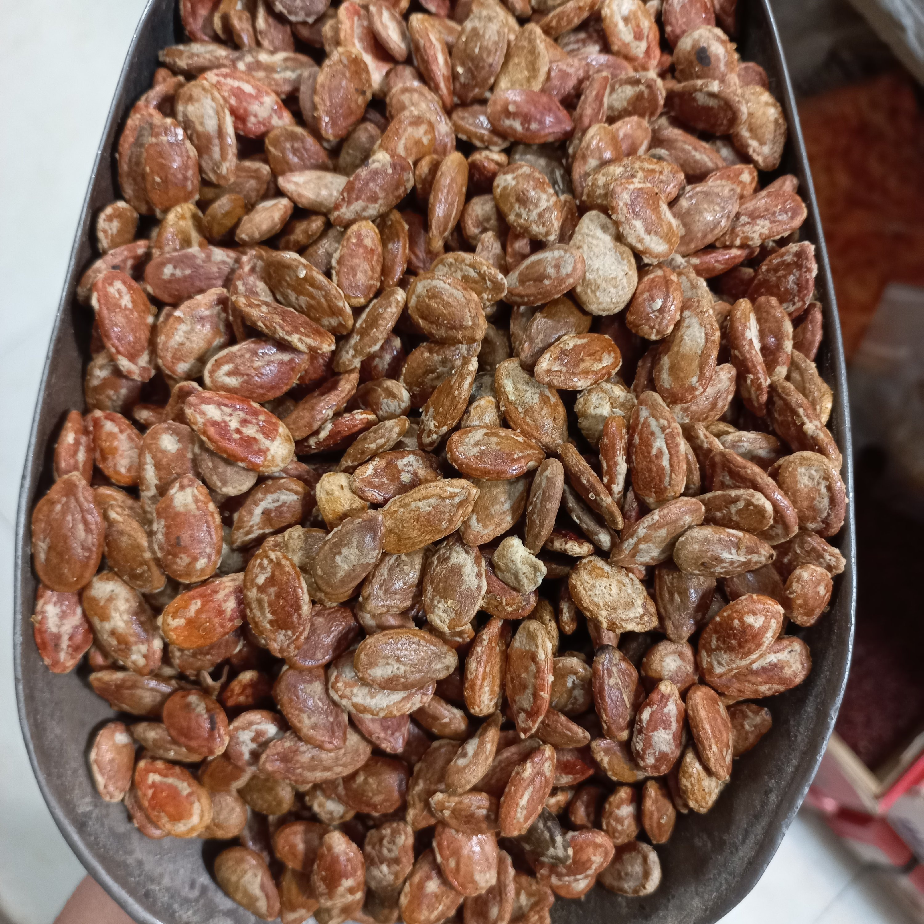 تخمه ژاپنی لوکس درشت و پر مغز (200گرمی)