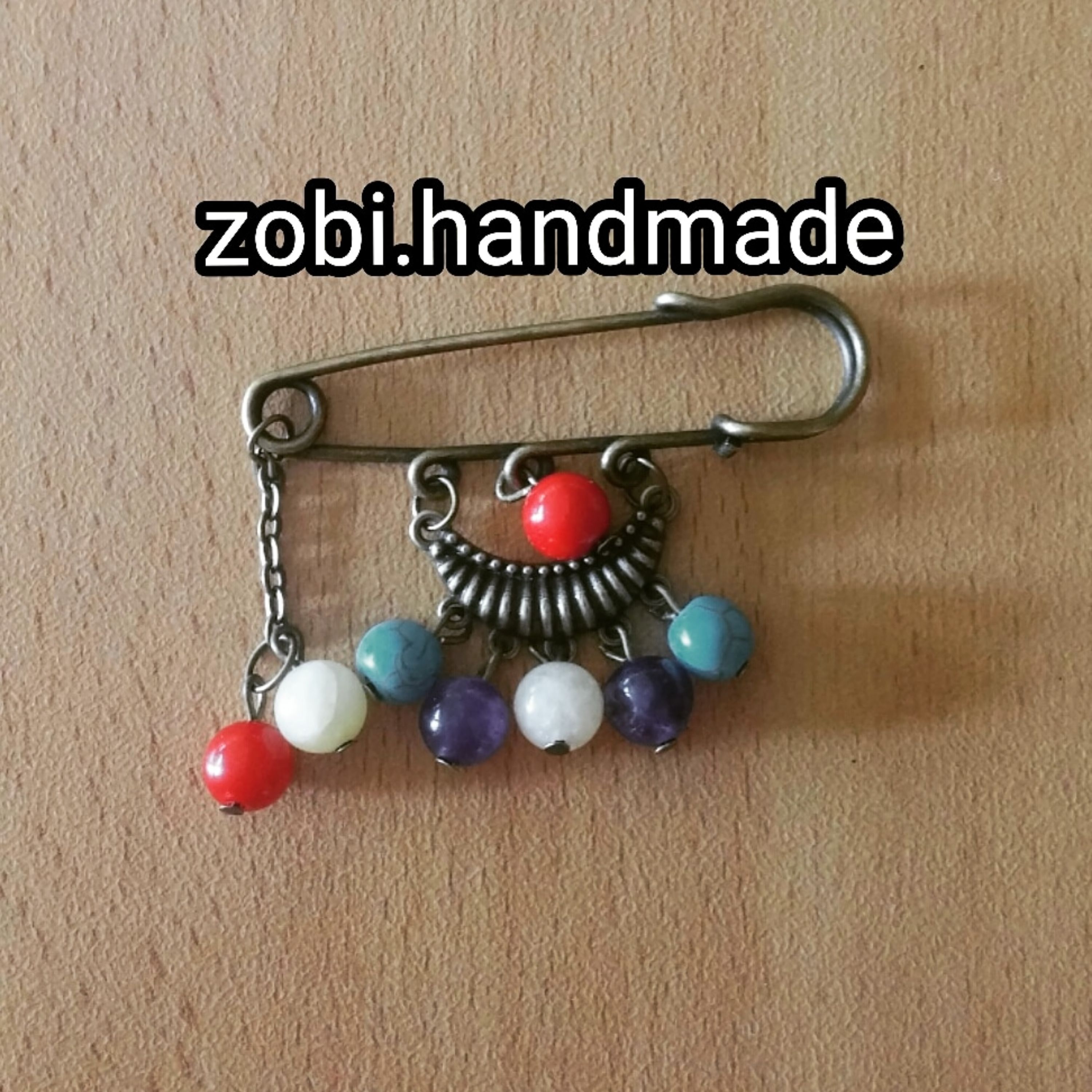 سنجاق سینه سنتی