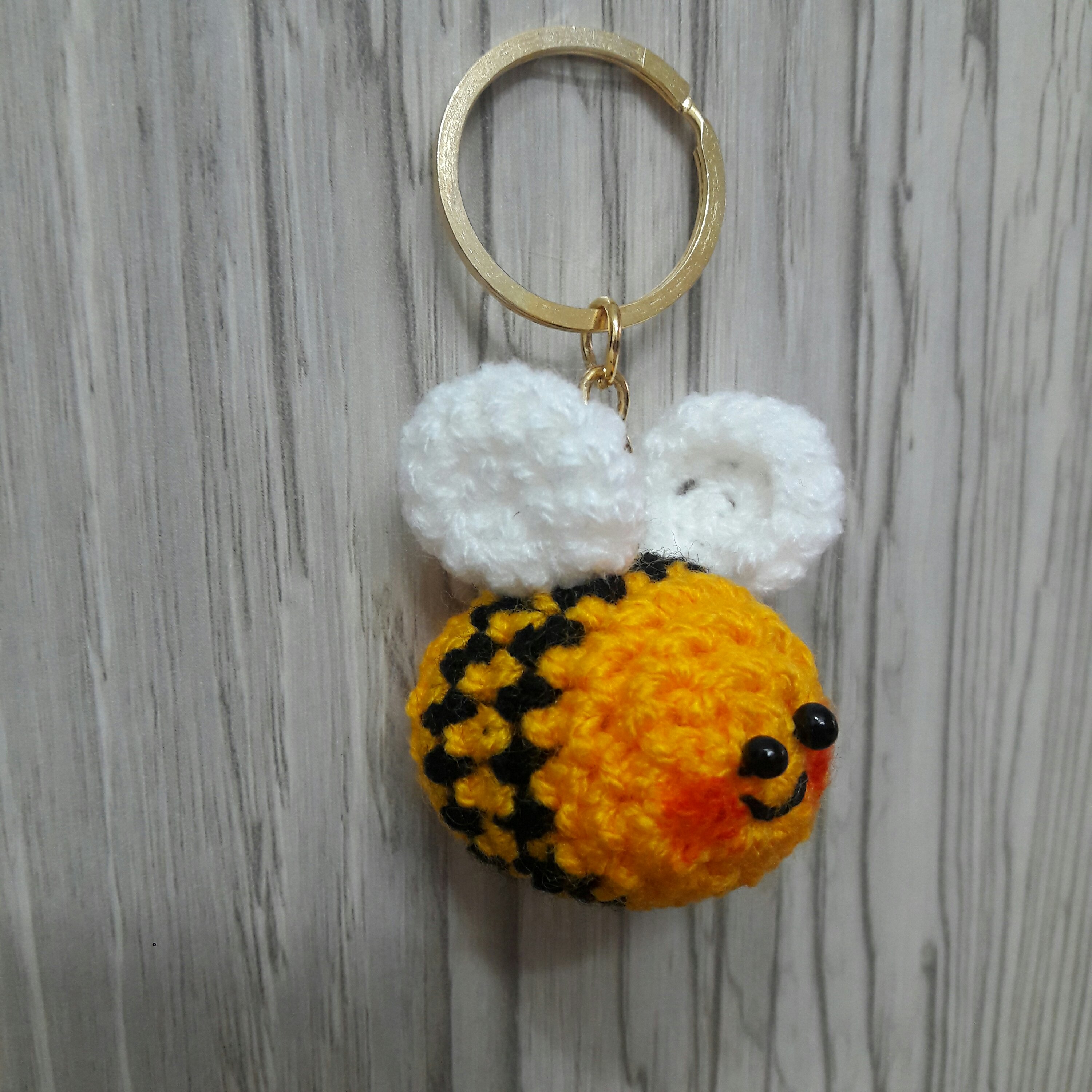 آویز  زنبوری کوچیک