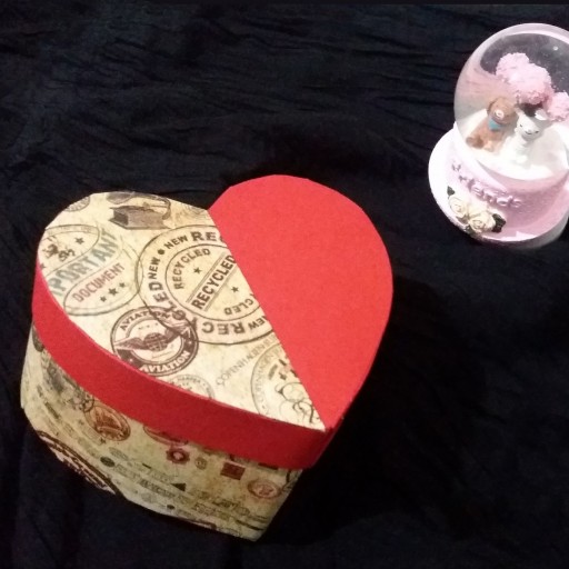 جعبه کادو جعبه قلب با طرح جدید و رنگ جذاب مناسب ولنتاین