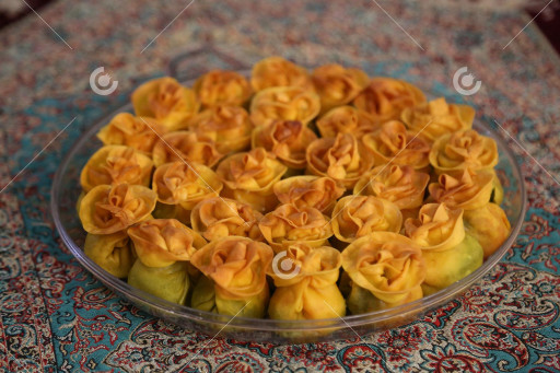 باقلوای گل قزوین