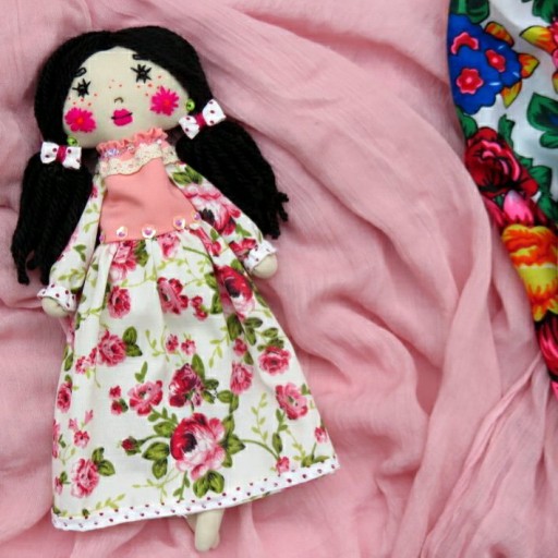 عروسک تیلدا بانو ایرانی