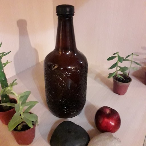 بطری شیشه ای قهوه ای طرح دار  (2 لیتری)