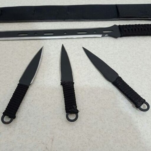 چاقو فولادی زنجان با سه چاقو کوچک با کیفیت عالی

