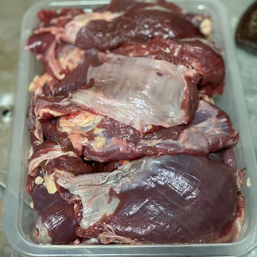 گوشت شترمرغ خرده قسمت قلوه گاه کشتار روز مناسب چرخ و کباب کردن