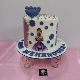 کیک تولد خانگی  دخترانه شیک  با تم  فوندانت گل یاسی و قلب وزن 1450کیلوگرم( فیلینگ نوتلا و موز و گردو)
