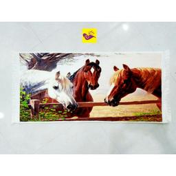    تابلو فرش طرح سه اسب زیبا در مزرعه پنجاه در صد 1000 شانه نفیس