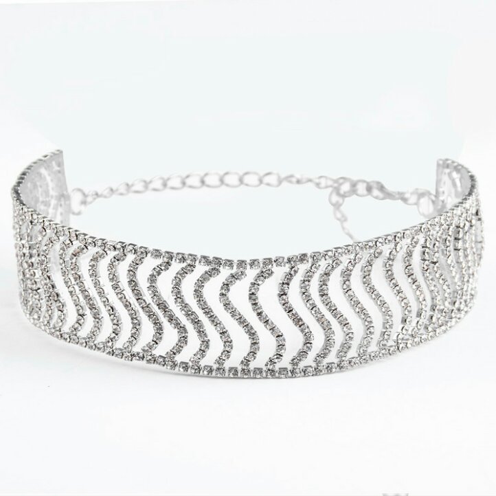 چوکرگردنبند کریستالی دستساز
