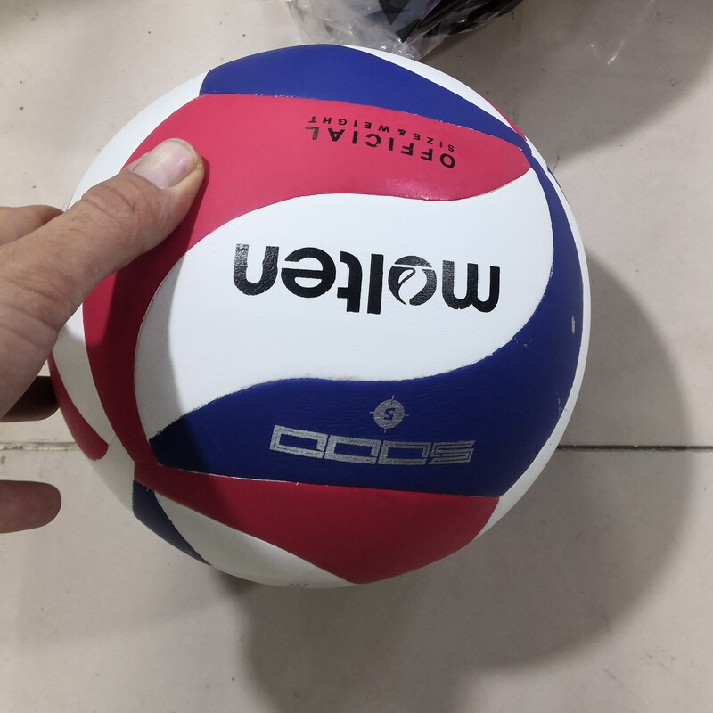 توپ والیبال مولتن 5000 خارجی بسیار نرم ارسال رایگان رنگبندی 