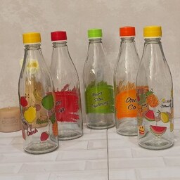 بطری آب گلدار درب رنگی شیشه ای محصول پیشتازان در 5طرح و رنگ متنوع و زیبا باکیفیت