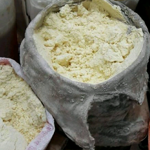 پنیر خاکه کم نمک گاوی (نیم کیلویی)