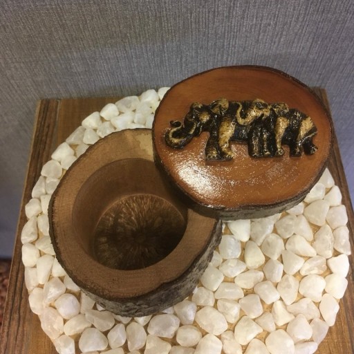 جا حلقه و جواهری چوبی دستساز فندقی با نماد فیل