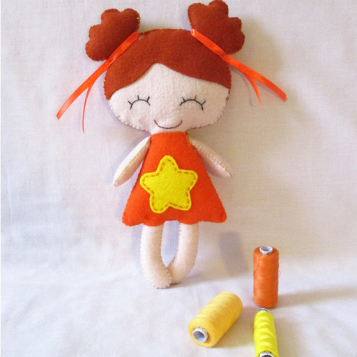 عروسک دخترک ستاره ای