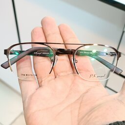 عینک طبی اسپرت مدل 2پل فلزی دسته فنر دار  قابلیت تعویض عدسی های طبی نمره دار همراه با جلد و دستمال عینک 