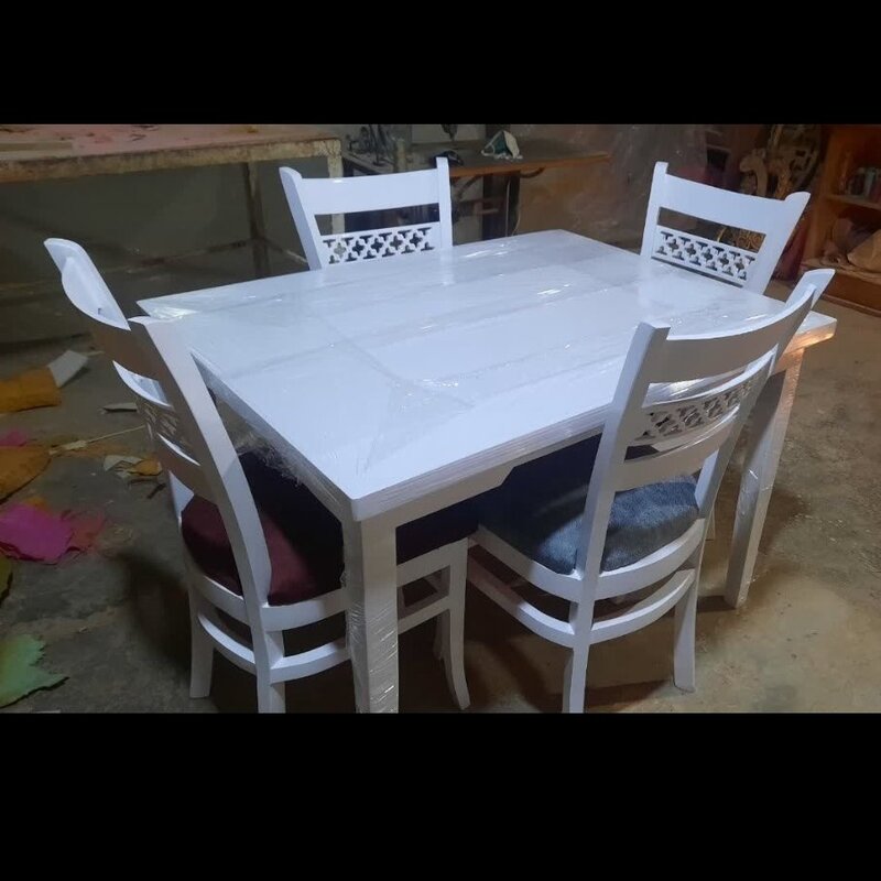 میز صندلی طرح  لهستانی خشتی یا سه تیرک